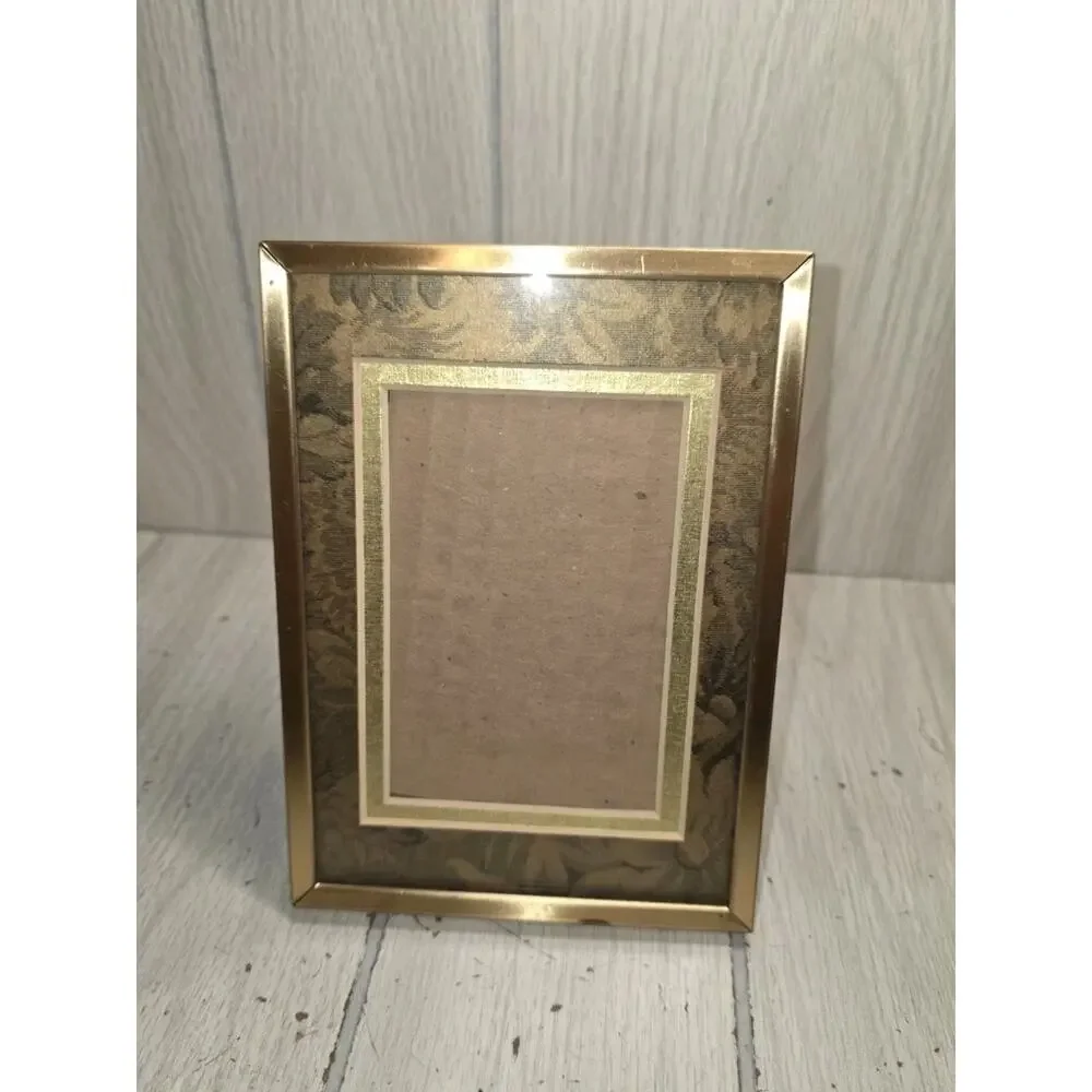 Vintage 70s gold